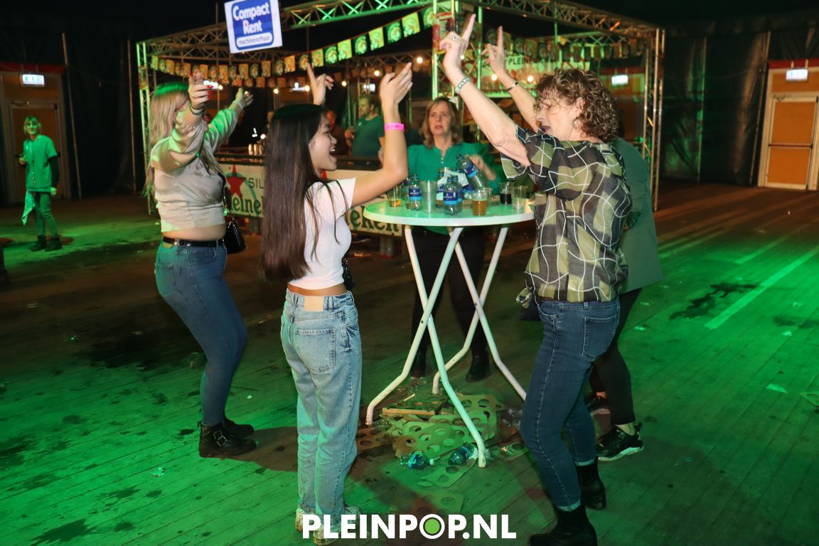 Vrijdag Publiek  (84)